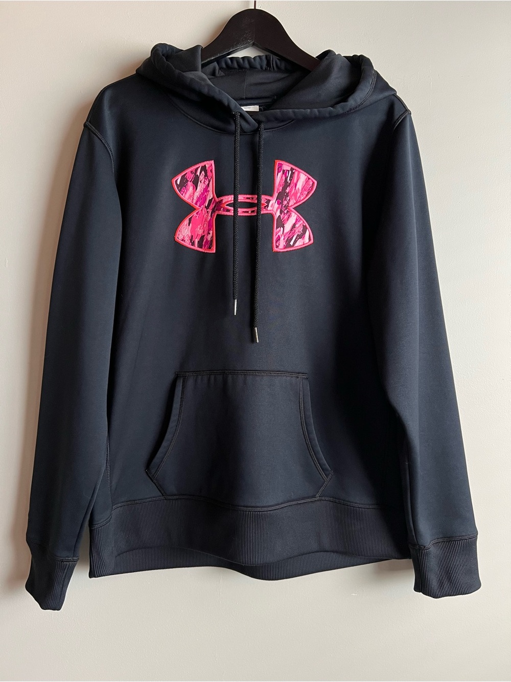 Under Armour Women’s Large Black Armour Fleece Hoodie Pink Logo Pullover